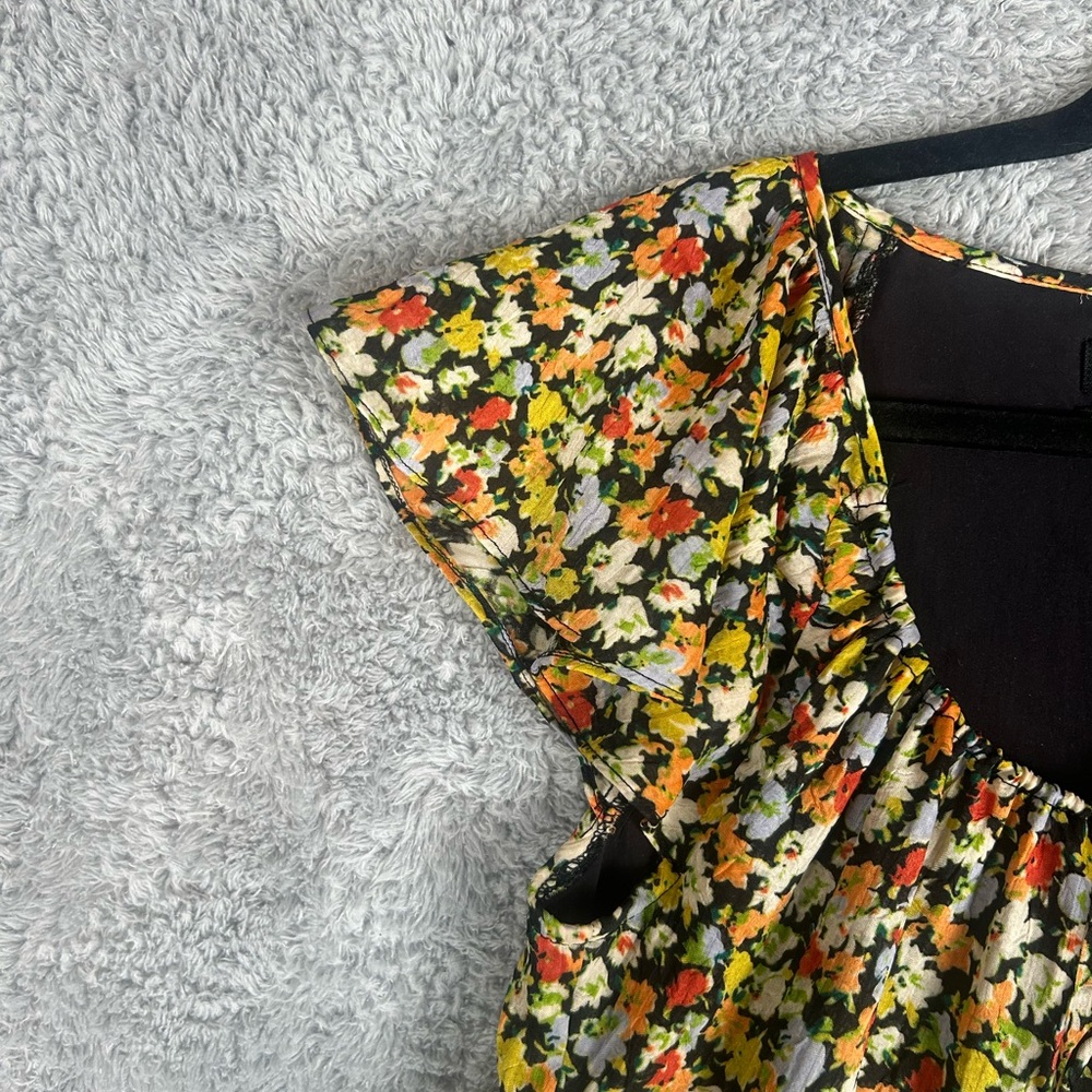 Nice!! Urban Outfitters Cap Sleeves Babydoll Floral Mini Dress Women’s, Size XS - Picture 5 of 14